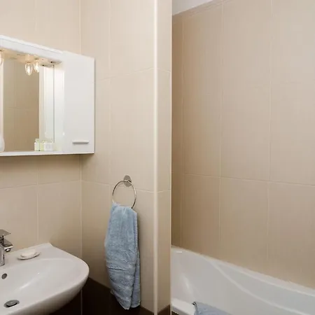 Atlant - One Bedroom With Balcony And Side Sea View Apartment