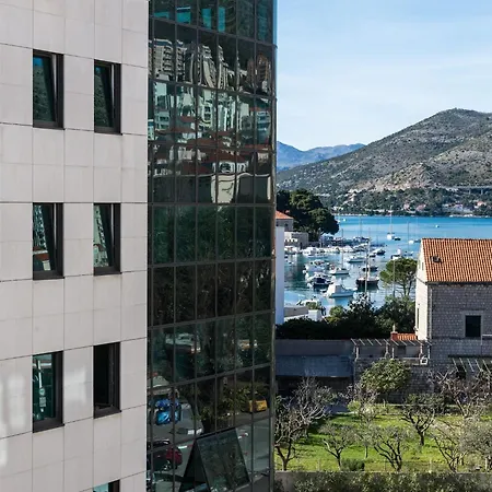 Atlant - One Bedroom With Balcony And Side Sea View